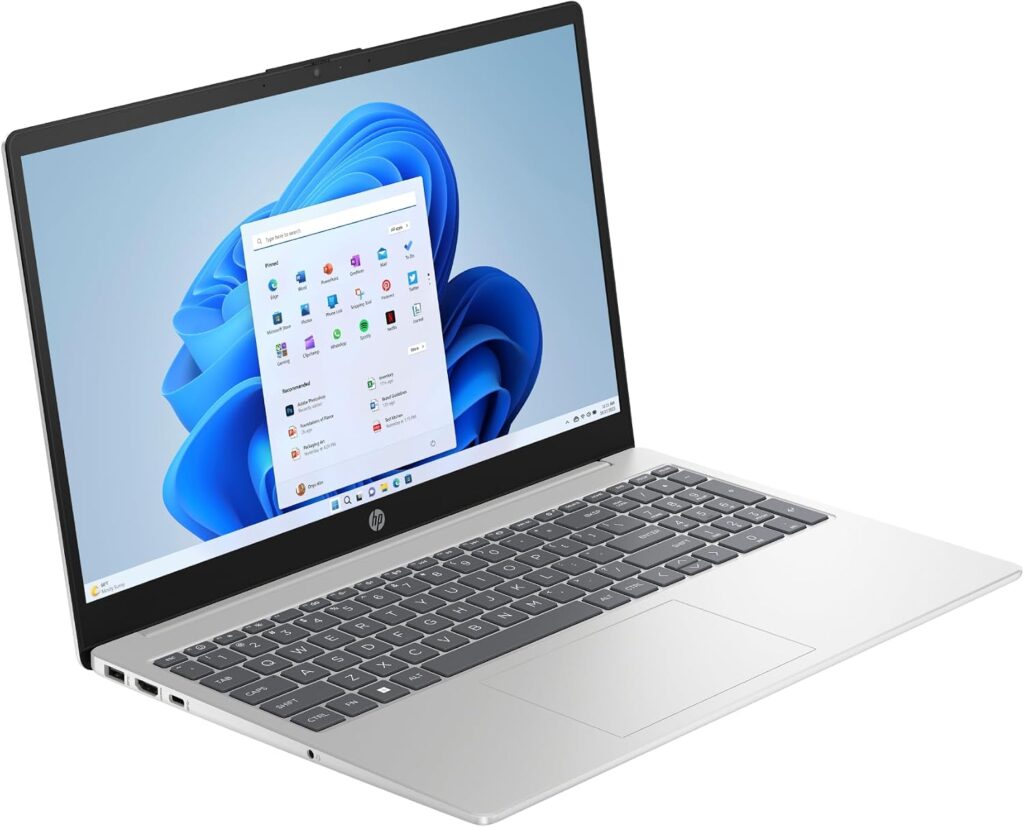 HP 15-fd1015nsx 16 GB — Tres cuartos plata, USB-C e HDMI