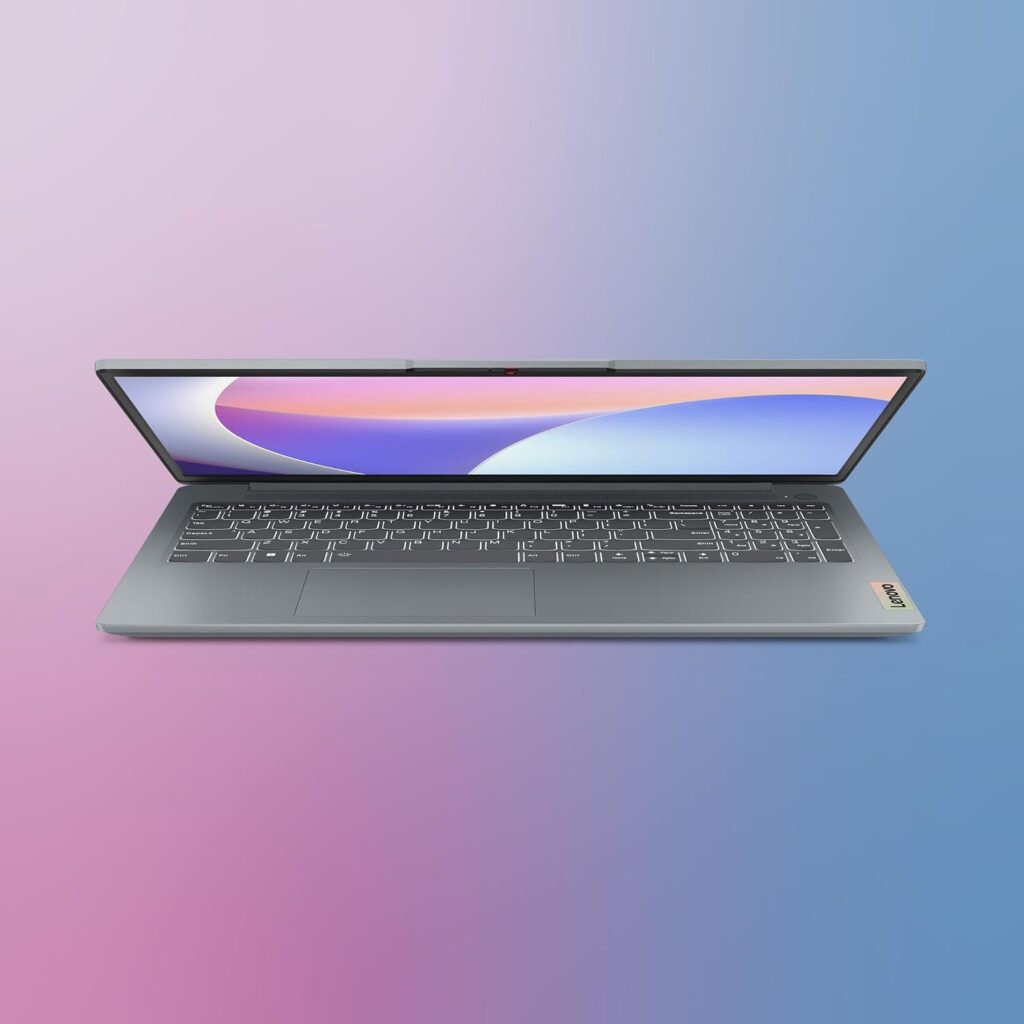 Lenovo IdeaPad Slim 3 15IRH8 16 GB — Teclado QWERTY con numérico